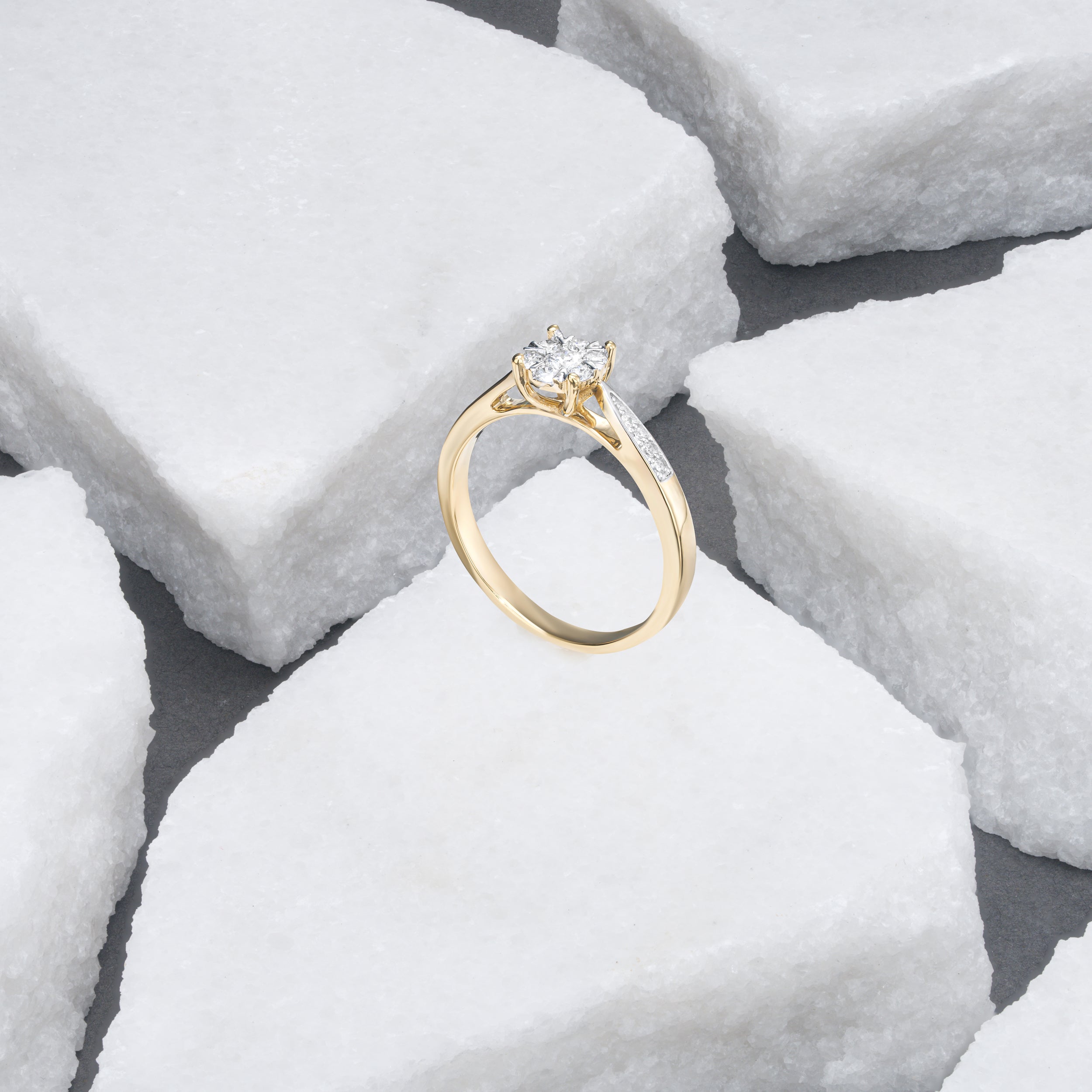 Lab Diamond Engagement Ring With Shoulders 0.25ct H/Si in 18K Gold Vermeil